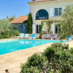 Le Clos Des Vergers Bed & Breakfast LʼIsle-sur-la-Sorgue